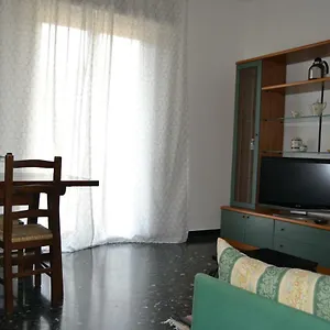 casa-patrizia.hotelitalianriviera.com/