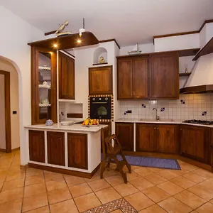 ca-mi-e-ti.hotelitalianriviera.com/