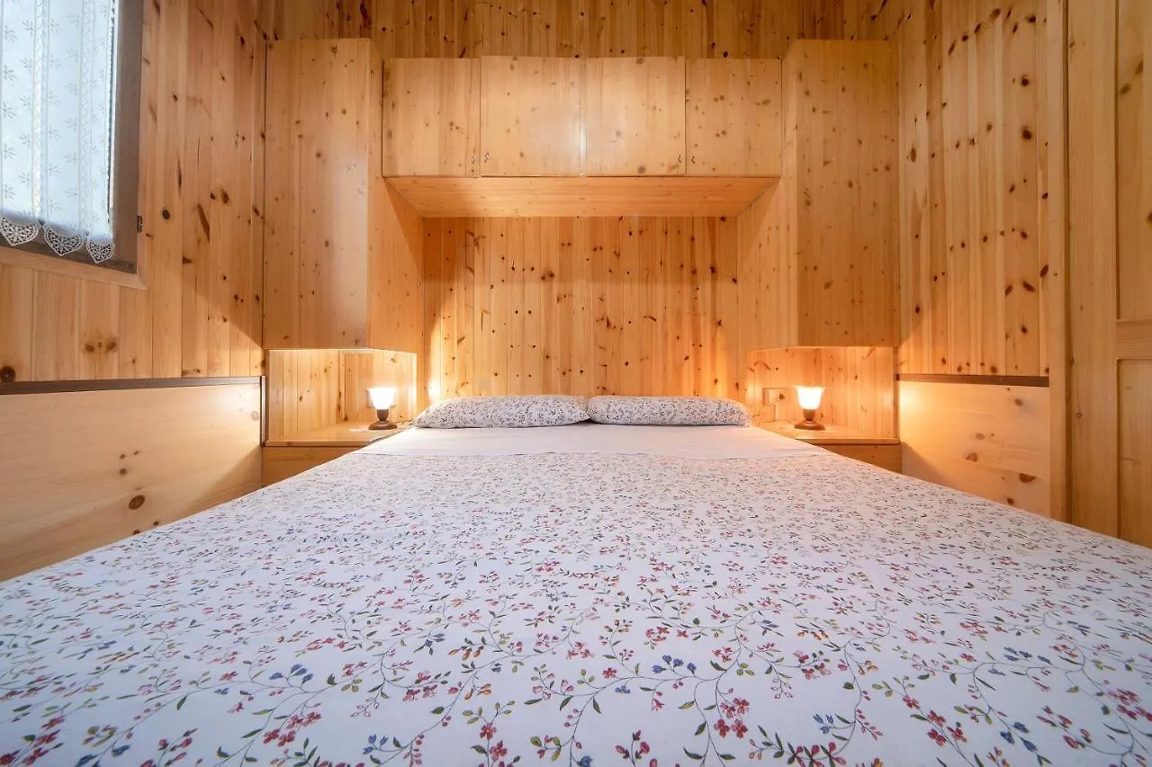 Villa Casa Rododendro Barzio 0*,  Italia